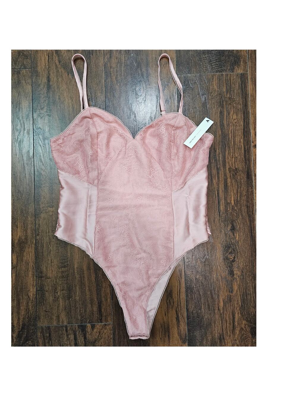 Lani The Label Victoria Bodysuit Size Large Pink New